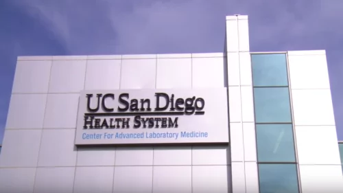 Opened in December 2011, the Center for Advanced Laboratory Medicine (CALM) is a 90,000 sq ft state-of-the-art facility that houses a majority of the UC San Diego Health System’s Clinical Laboratories’ and the Department of Pathology’s diagnostic services.